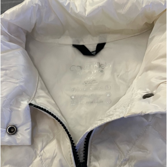 3 Calvin Klein Performance Women's Zip-Up Vests - Picture 15 of 16